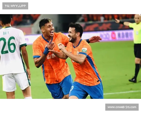 卡扎伊什维利双响助山东泰山逆转海港,终结四连平迎关键胜利 卡扎伊什维利双响助山东泰山逆转海港,终结四连平迎关键胜利