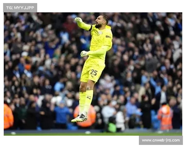 曼城门将多纳鲁马上半场屡献神扑，为纽卡逆转埋下伏笔